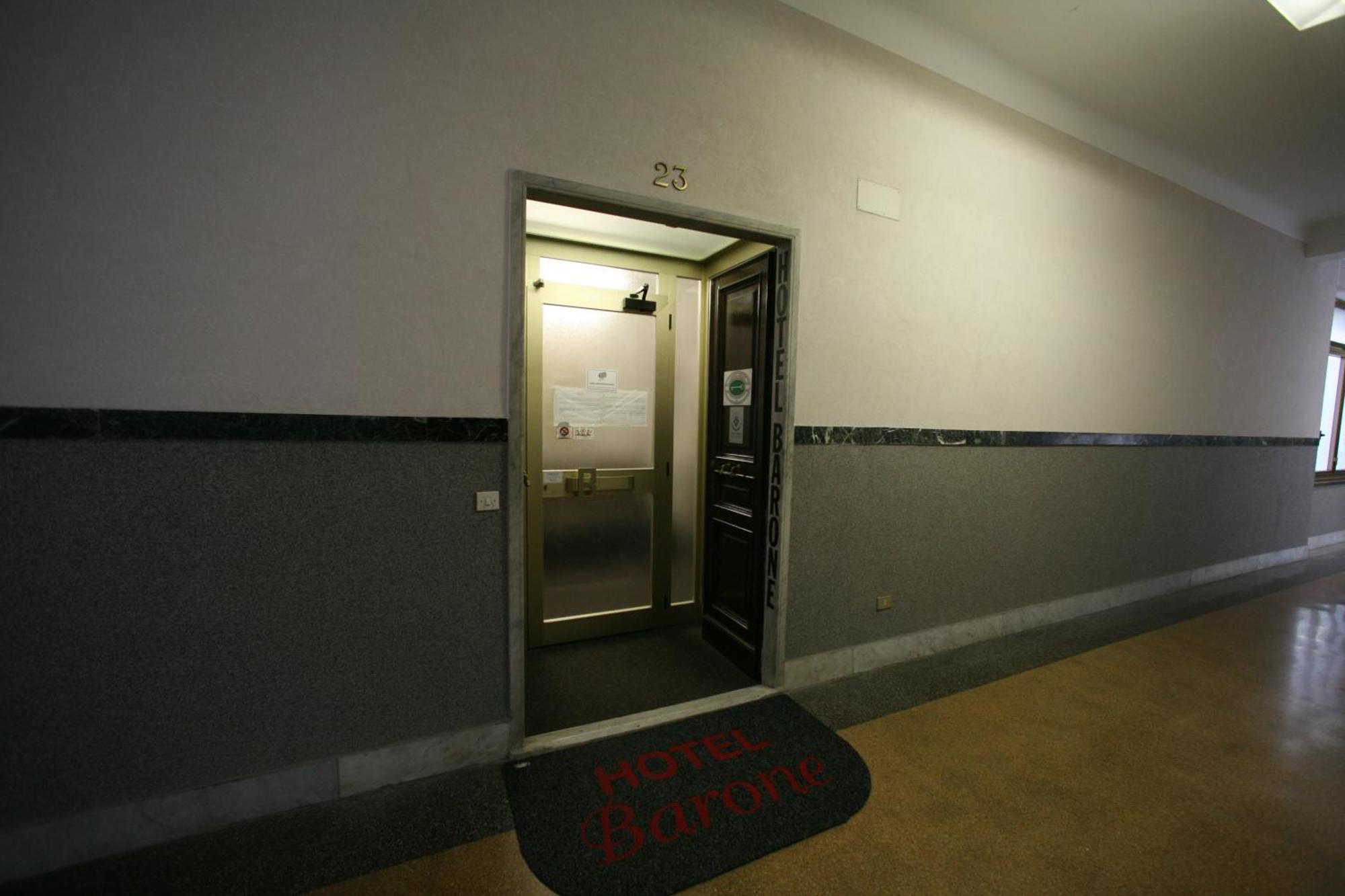 Hotel Barone Génova Exterior foto